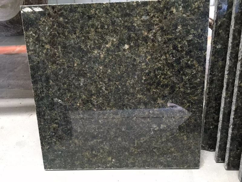 Verde Ubatuba Granite Tiles