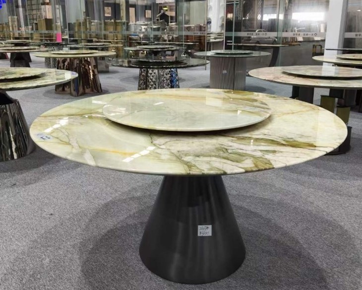 Cristallo Tiffany Quartzite Dining Table